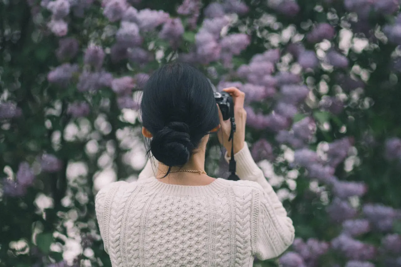 Bloggers took advantage of the industry, taking a cut of profits